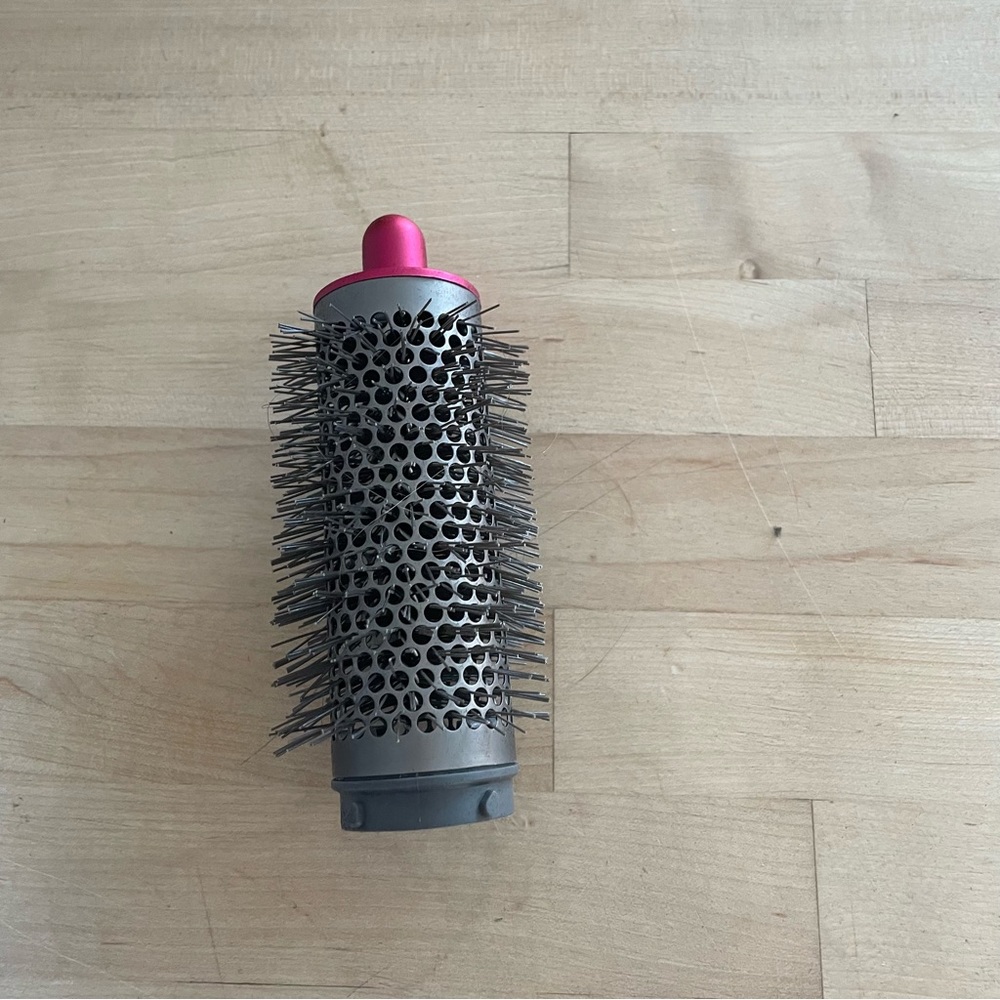 Dyson air wrap curling brush attachment